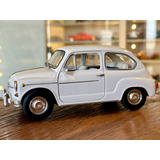 Miniatura Fiat 600 Revell