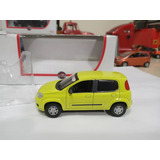 Miniatura Fiat Uno 1