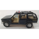 Miniatura Ford F-150 Explorer Maisto 1:42 (sucata)