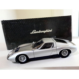 Miniatura Lamborghini Miura Sv