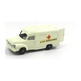 Miniatura Lomas Ambulance N 14 1 64 Matchbox