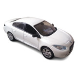 Miniatura Renault Fluence Branco