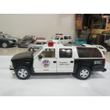 Miniatura Suburban Police Polícia 1 24 Sunnyside 1j580