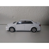 Miniatura Toyota Corolla 1/43 ( Não Abre Portas )