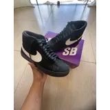 Nike Blazer Mid