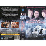 O Terror Ronda A Escola - Amy Jo Johnson - Chris Young