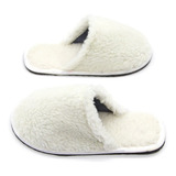 Pantufa Pelúcia Ovelha Confortável Branca Feminina Masculina