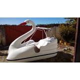 Pedalinho Modelo Cisne Com