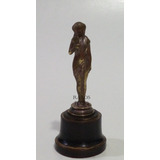 Pequena Linda Escultura De