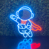 Placa Luminária painel Neon Led Astronauta De Capa 45x48cm