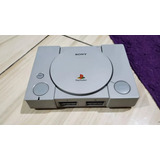 Playstation 1 Fat Só O Aparelho Sem Nada. Tá Sem Leitor E Os Controles Não Funcionaram Nele. Tá Com Defeito! 026. P3