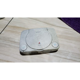 Playstation 1 Psone Só O Aparelho Sem Nada E Ele Liga Mas Sem Imagem E O Leitor Faz Barulho E Esta Sem O Clamp Tá Com Defeito 293 A89