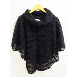 Poncho Com Pelos Sintéticos