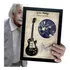 Quadro E Moldura Guitarra Assinatura Brian May Queen 30x21cm