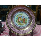 Raro Medalhao Em Porcelana