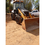 Retroescavadeira Jcb 2013 4x4
