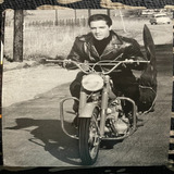 Revista Pôster Elvis Presley Carrosel De Emoções