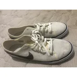 Tenis Nike Court Legacy