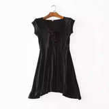 Vestido Feminino Decote Ilhos