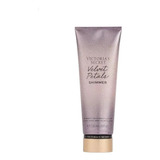 Vevelt Petals Shimmer 236ml Victoria s Secret