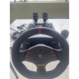 Volante Logitech Momo Racing