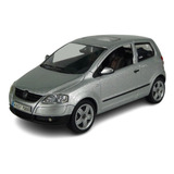 Vw Fox Ano 2005 Cor Prata Escala 1 43 Marca Schuco